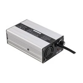 Akkumulátor töltő 4S 20A lítium-vasfoszfát LiFePO4 12,8V akkumulátorhoz Akkumulátor töltő 4S 20A lítium-vasfoszfát LiFePO4 12,8V akkumulátorhoz