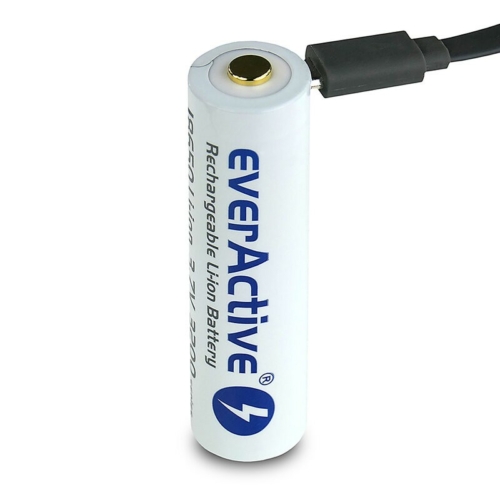 18650 EverActive 3.7V Li-Ion 3200mAh akkumulátor USB kábellel 7A