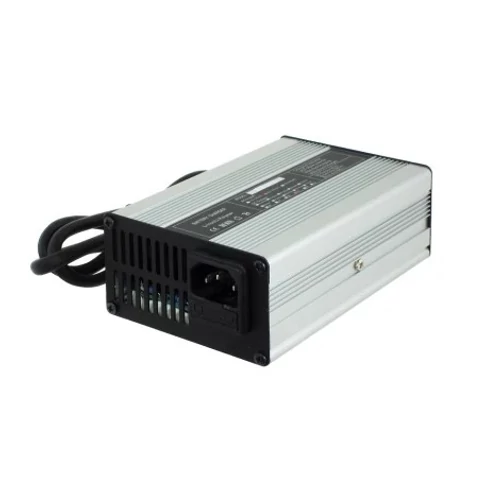 Akkumulátor töltő 8S 7A lítium-vasfoszfát LiFePO4 25,6V akkumulátorhoz