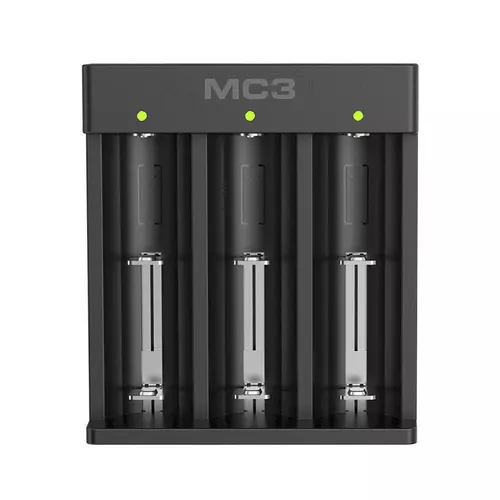 XTAR MC3 Li-ion 3 csatornás USB kábellel